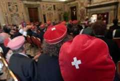 Pope tells Swiss students to thank God for schools 