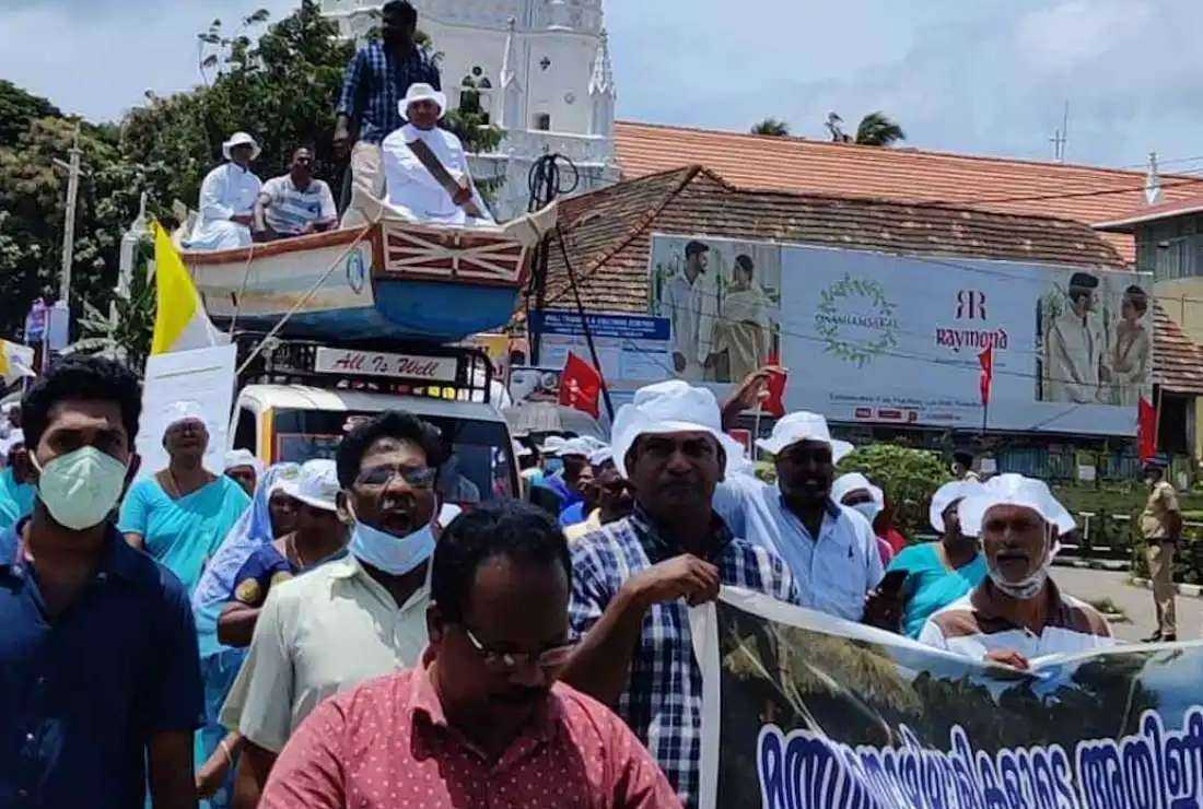 Protesting Indian fishermen to study port impact - Vimarsana News
