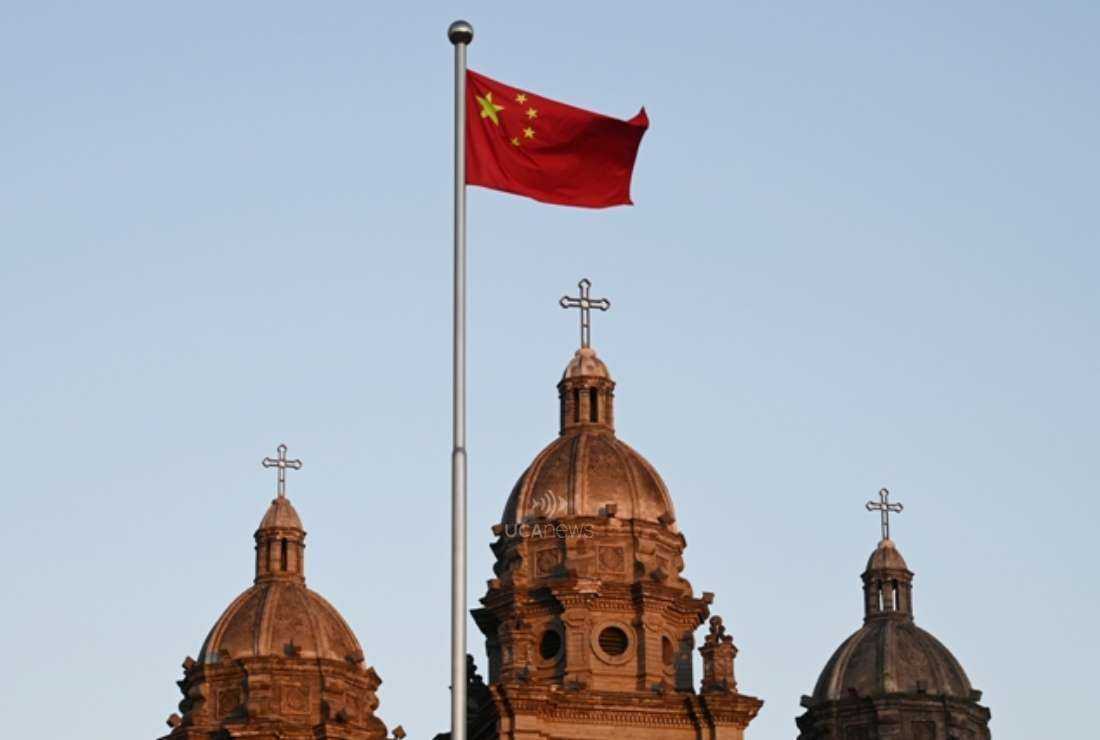 The Chinese national flag flies in front of St Joseph's Church, also known as Wangfujing Catholic Church, in Beijing on Oct. 22, 2020, the day a secretive 2018 agreement between Beijing and the Vatican was renewed for another two years. (Photo: Greg Baker/AFP)