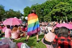  Singapore PM hails gay sex legalization, marriage protection