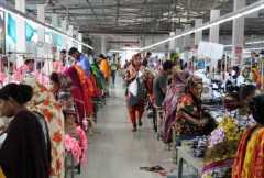 Bangladeshi garment workers seek minimum wage hike
