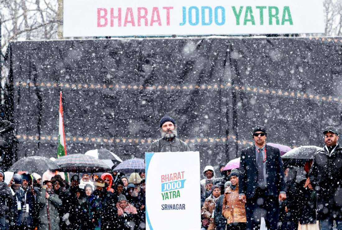Congress leader Rahul Gandhi addressing people amid snowfall at Sher-e-Kashmir Stadium in Srinagar marking the culmination of his Bharat Jodo Yatra on Jan. 30