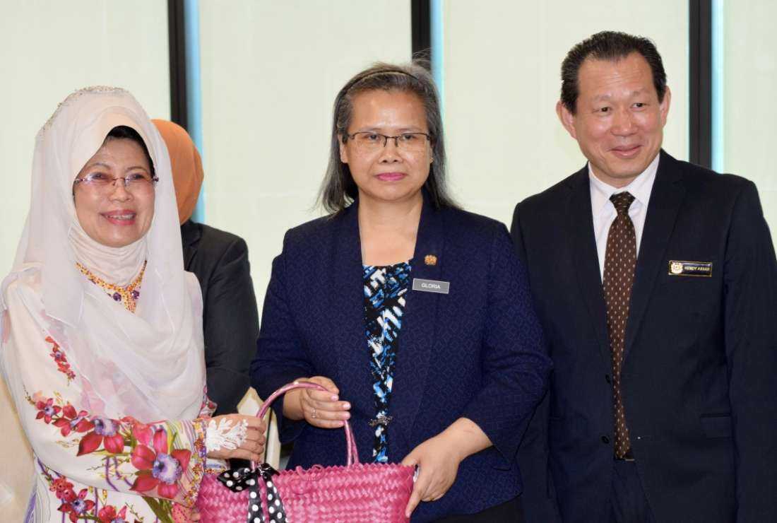 Hendy Assan, Malaysia’s newly appointed ambassador to the Vatican, (right) seen with Fatimah Abdullah, minister for Women, Childhood, and Community Wellbeing Development, (left), and Gloria Corina Peter Tiwet, who was appointed as the Malaysian ambassador to Brazil