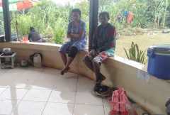 Papuan Catholics chip in with aid for quake victims 