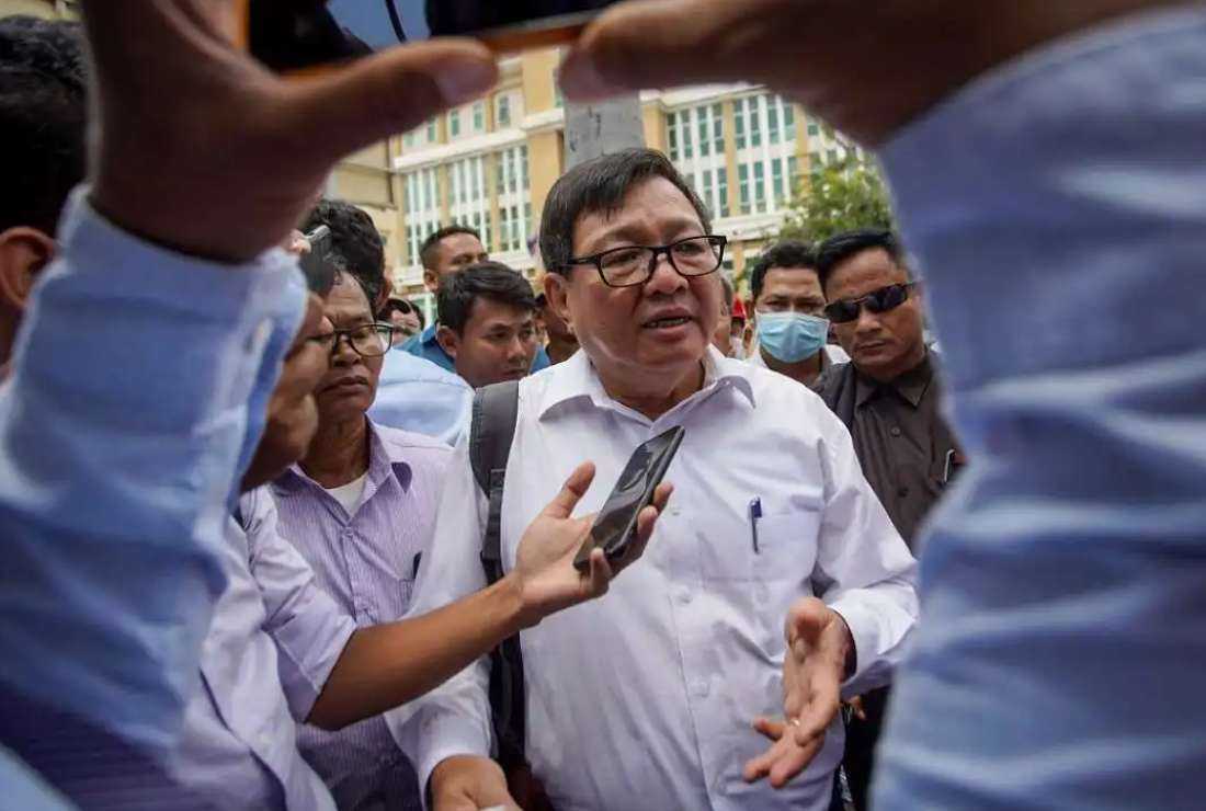 Son Chhay, vice president of the Candlelight Party, speaks to reporters outside the Phnom Penh Municipal Court on Oct 7, 2022. The Supreme Court has upheld his conviction for criticizing the country's June local elections in which strongman Hun Sen's party won a landslide victory