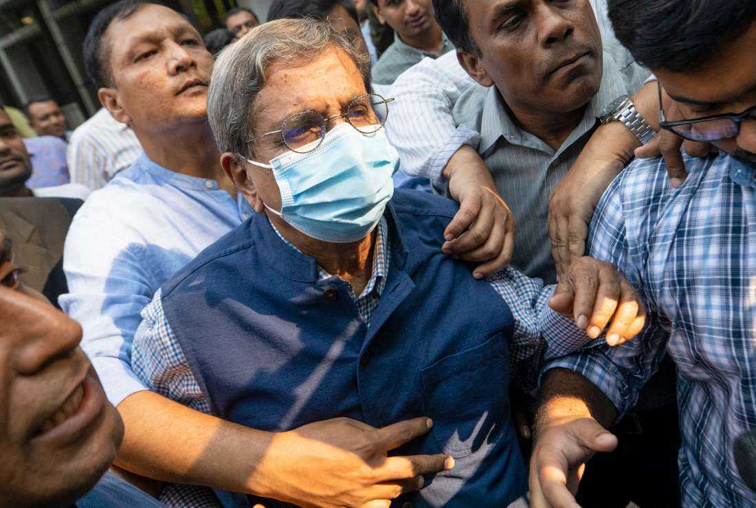 Matiur Rahman, the editor of Bengali daily Prothom Alo, appears at the High Court in Dhaka on April 2