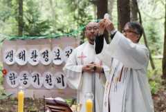 Korean Catholics oppose new airport in Jeju island