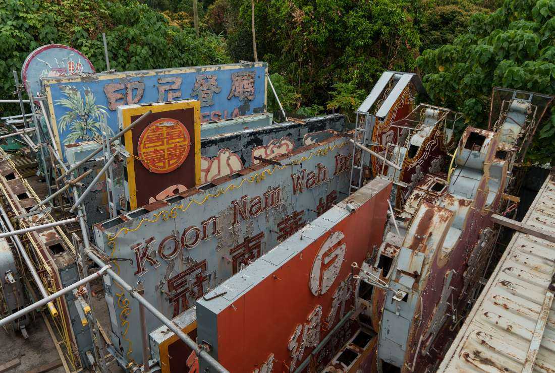 Fighting to save Hong Kong's fading neon signs - Vimarsana News