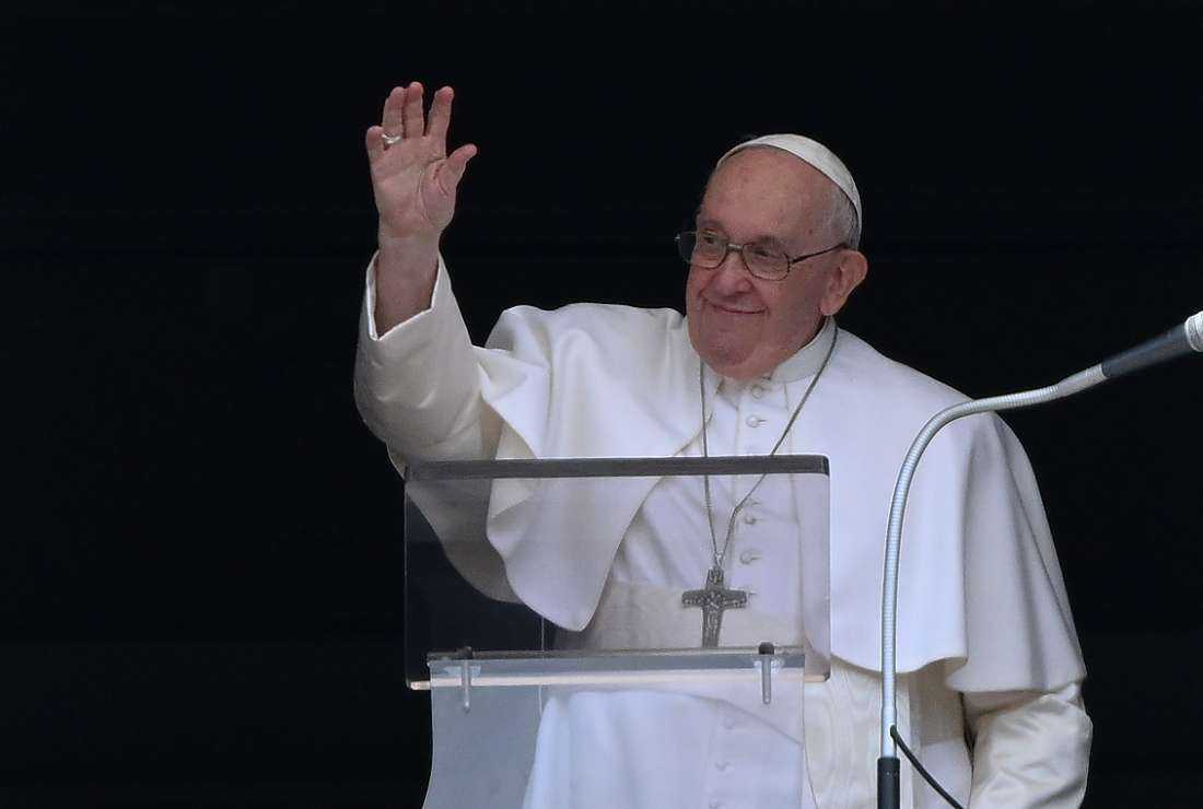 Spend time with Jesus every evening, pope says - UCA News