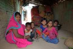 India's struggling mothers burdened by growing population