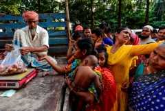 Inflation hits Bangladeshi poor hard