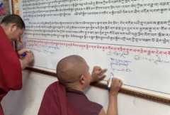 China asks Tibetan monks to cut ties with Dalai Lama