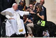 Practice what you preach, pope tells evangelizers
