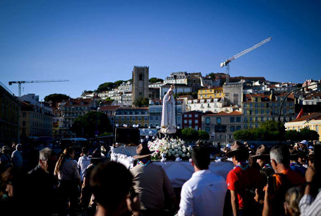 Ahead of pope arrival,