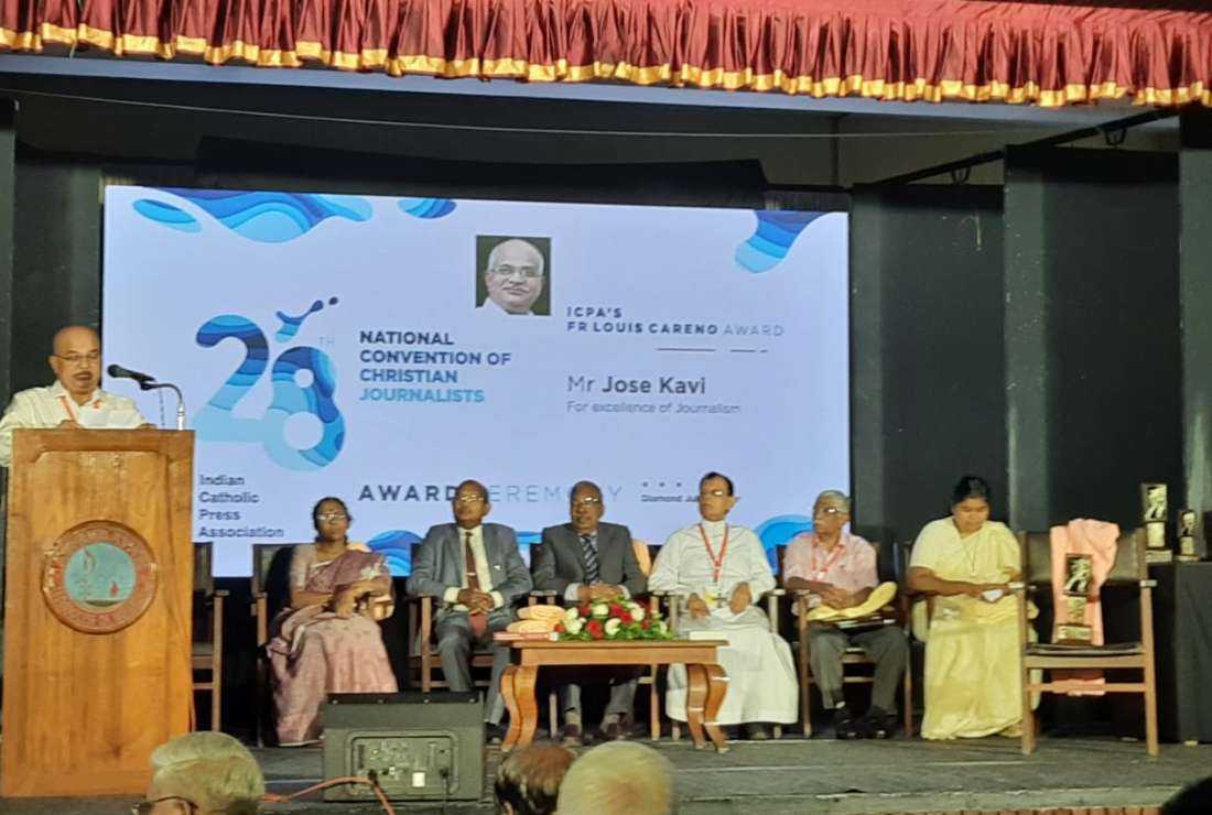 Jose Kavi speaks at the Indian Catholic Press Association award ceremony in Kochi on Sept. 23. 