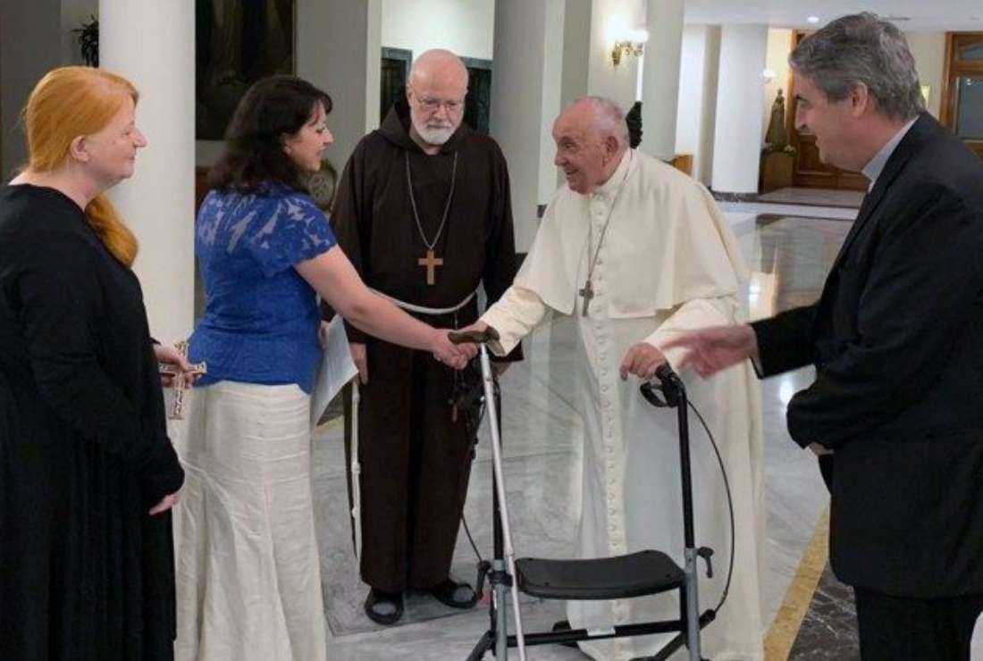 Pope Francis meets Antonia Sobocki and Maggie Mathews. 