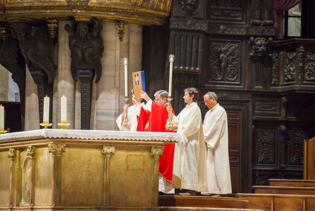  Compared to their older peers, younger priests in the US are far more likely to describe themselves as theologically orthodox or conservative, says a report released by The Catholic Project.