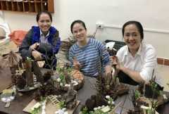 Vietnam nuns make eco-friendly crèches, practice charity