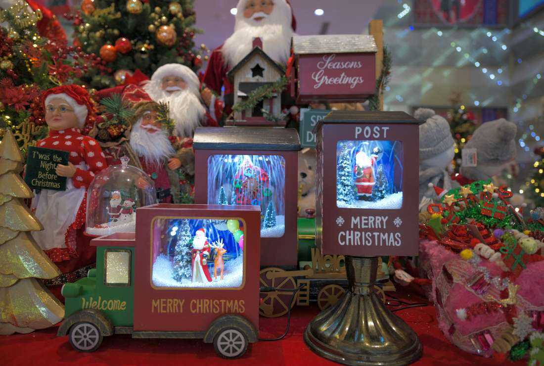 Malaysia revises 'Merry Christmas' ban on halal cakes - UCA News