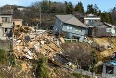 Japan quake death toll rises to 48: official