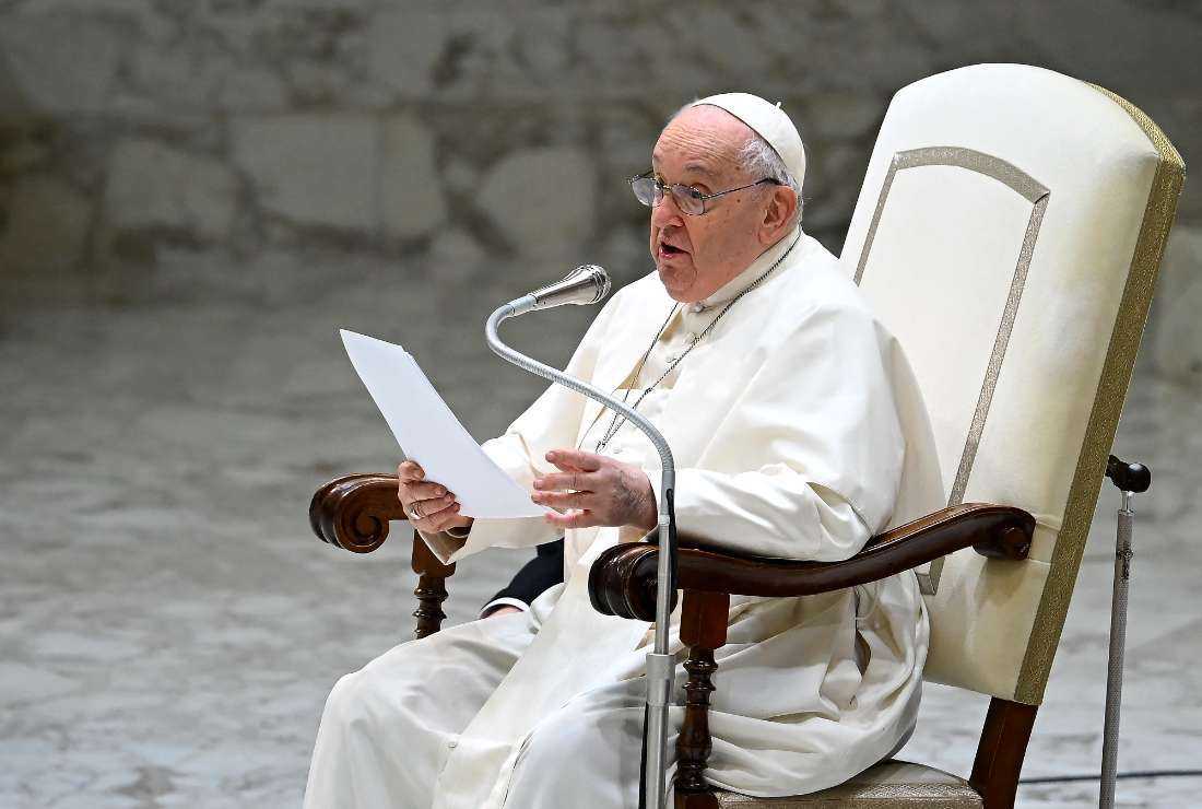 End savagery of war with dialogue, pope tells diplomats - Vimarsana News
