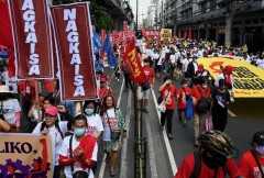 Filipino workers struggle for a decent wage