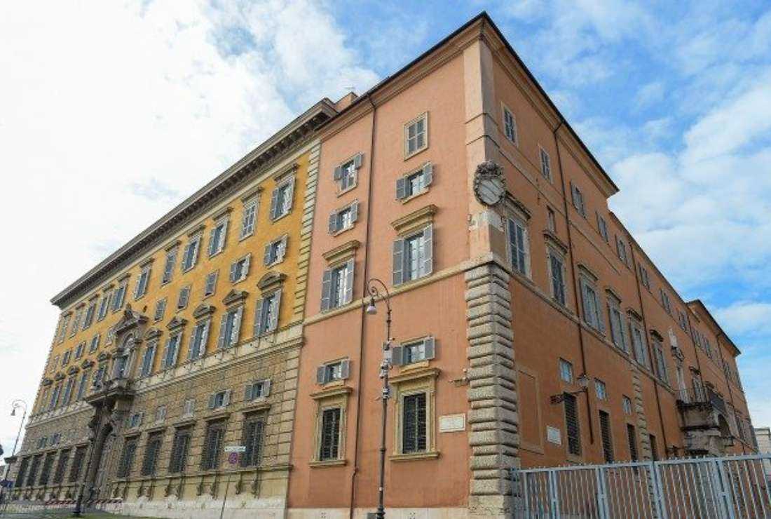 Vatican clarifies handling of abuse cases of 'vulnerable adults' - Vimarsana News