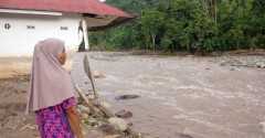 Indonesia floods, landslides kill at least 21