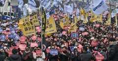 S Korean doctors rally as healthcare standoff escalates
