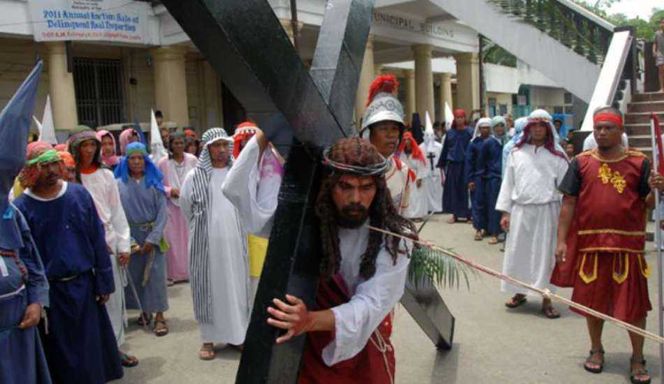 Filipino group keeps Holy Week tradition alive with faith, emotions 