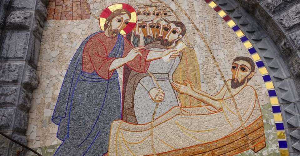 Rupnik's mosaics quietly removed from Vatican News - UCA News