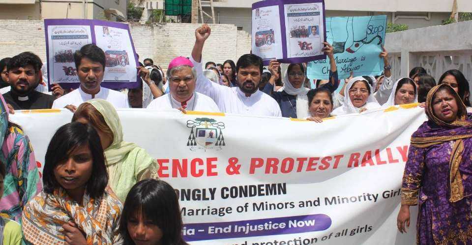 Pakistan courts questioned on Christian girl’s marriage ruling