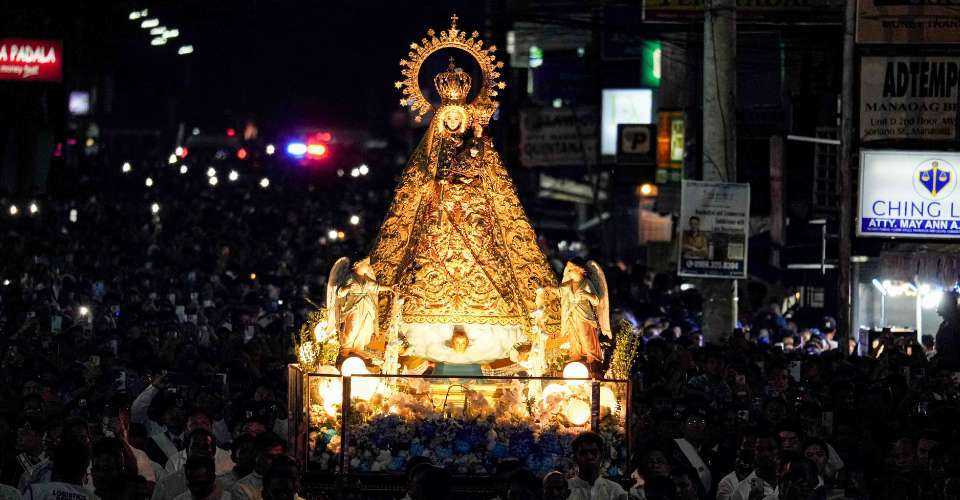 Filipinos honor miraculous Lady of Manaoag at centuries-old shrine
