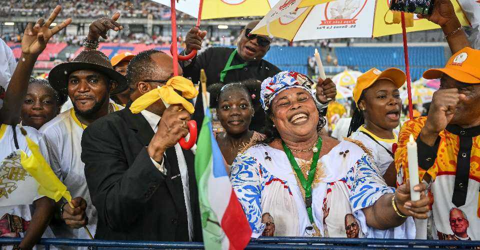 Pope urges common good, responsibility in Equatorial Guinea Mass