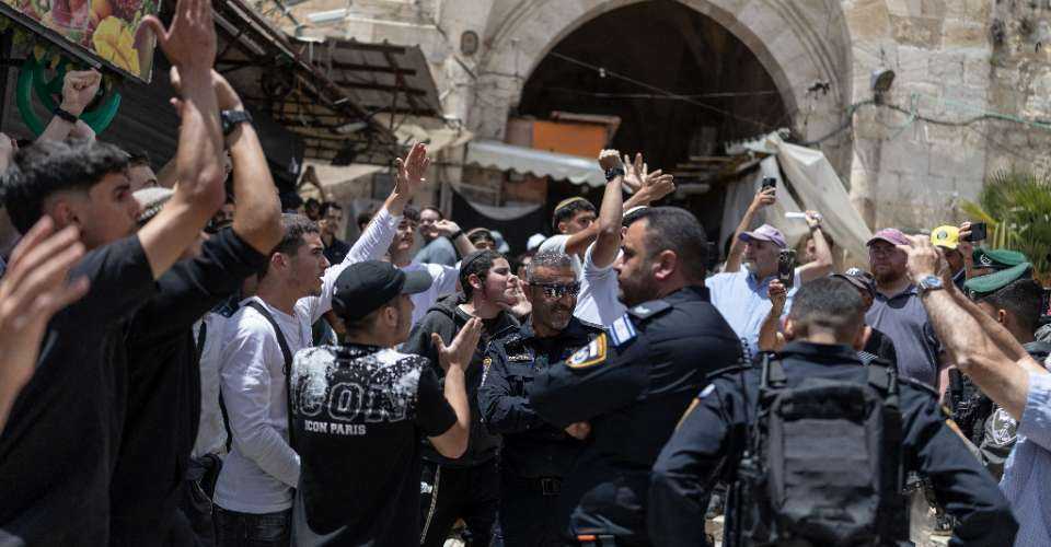Israeli peace activists shield Palestinians ahead of Jerusalem Day rallies