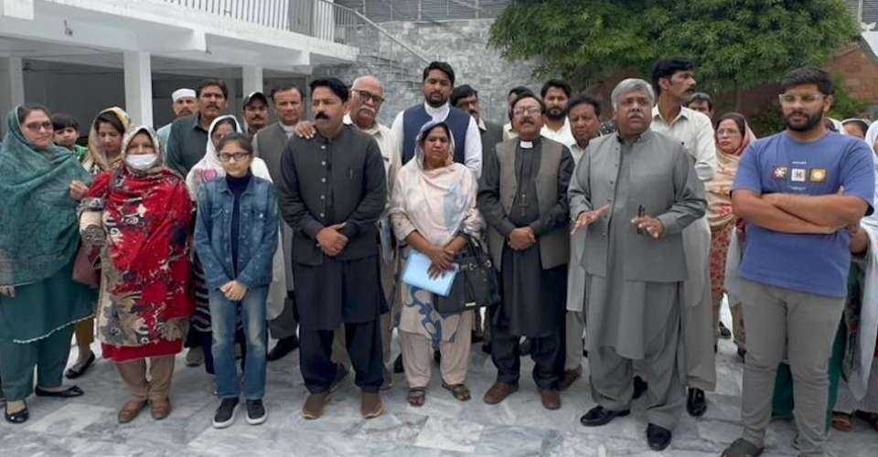 Pakistan province compensates church blast victims after 13 years