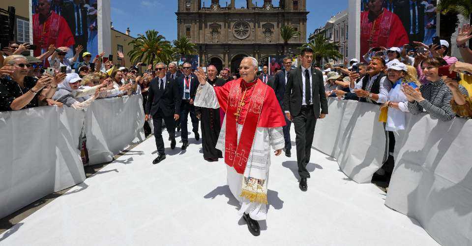 Pope's France visit to include Notre Dame, Lourdes: bishops